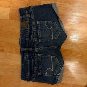 American Eagle Size 2 Shorts Low Rise